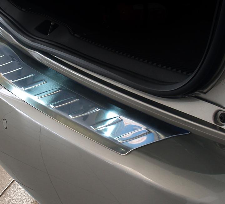 Actual product image Avisa Stainless steel bumper protection for Skoda Roomster from 2006 until today (Rear)