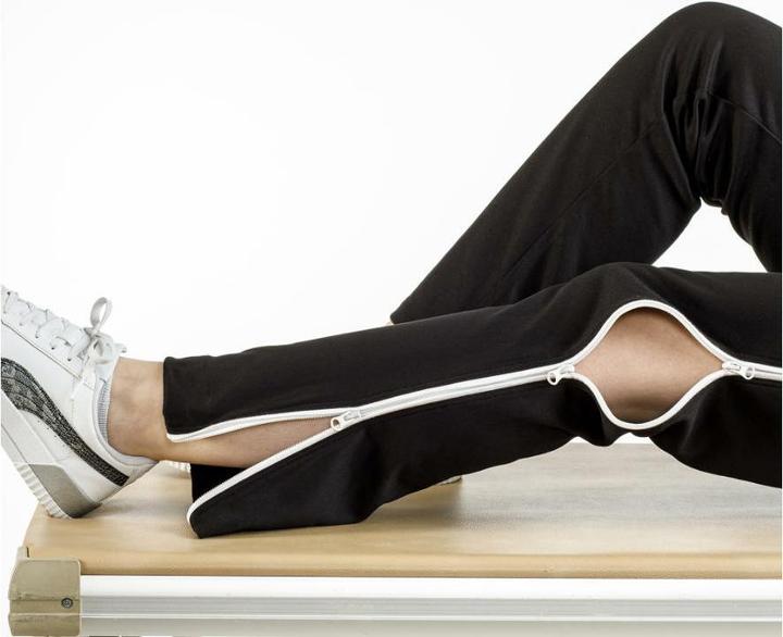 Produktbild Suprima RehaFlex Therapiehose mit 4-Wege Reissverschluss (L)