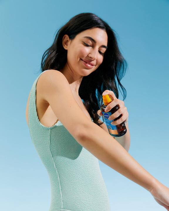 Actual product image NIVEA Sun Protect & Bronze Sun Oil (Suntan oil, SPF 30, 200 ml, 220 g)