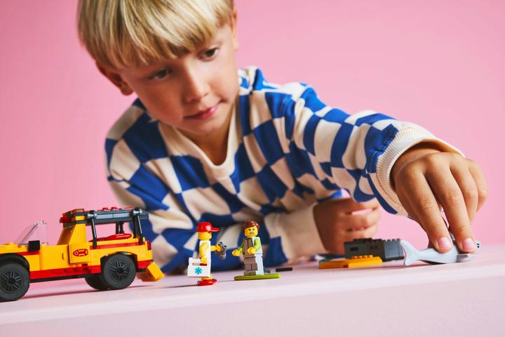 Produktbild LEGO Einsatzfahrzeug der Rettungsschwimmer (60453, LEGO City)