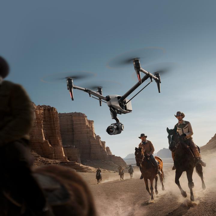 Produktbild DJI Inspire 3 (28 min, 3995 g, 44.70 Mpx)