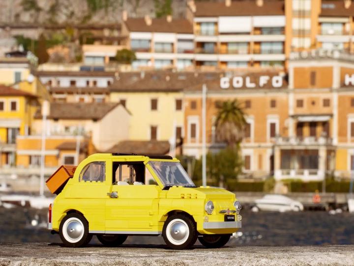 Image du produit LEGO Fiat 500 (10271, LEGO Creator Expert, LEGO difficiles à trouver)