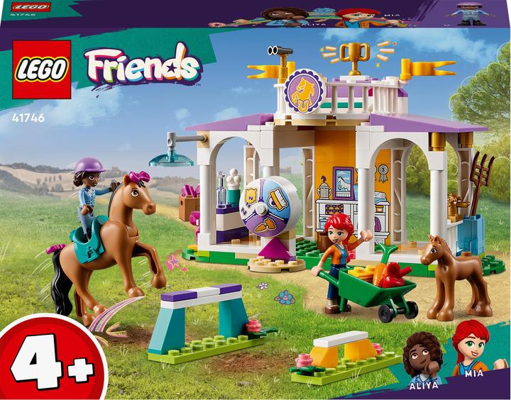 Actual product image LEGO Riding school (41746, LEGO Friends)
