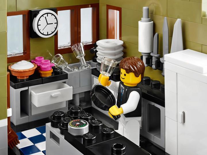 Image du produit LEGO Restaurant parisien (10243, LEGO Creator Expert, LEGO difficiles à trouver)