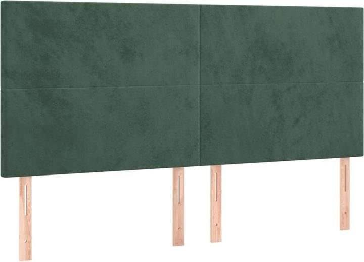 Vert foncé