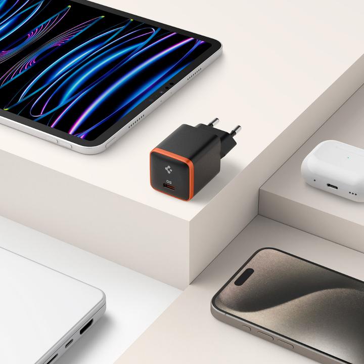 Produktbild Spigen ArcStation Essential EE301EU 30W Wall Charger - Black (30 W)