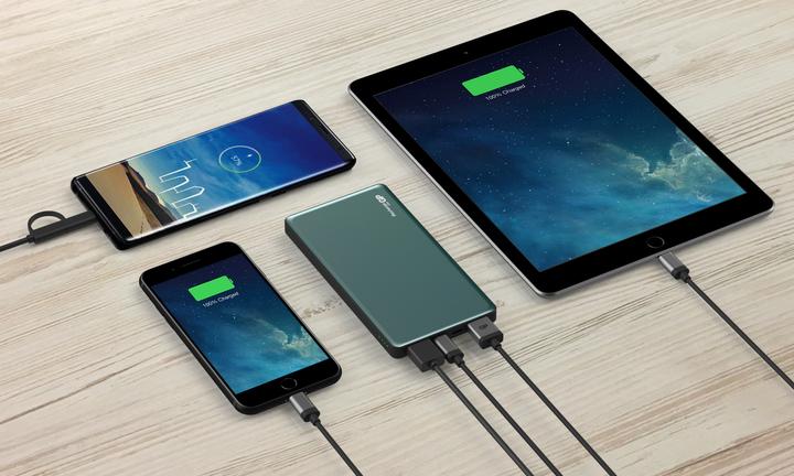 Immagine prodotto GP Batteries Banca di potenza MP10MA 3A 10000mAh 3xUSB TypeC 130MP10MAMIDTEL 3xUSB TypeC 130MP10MAMIDTEL (10000 mAh, 37 Wh)