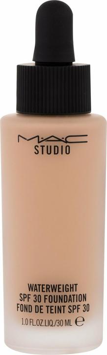 MAC Cosmetics Studio Waterweight (NW18)