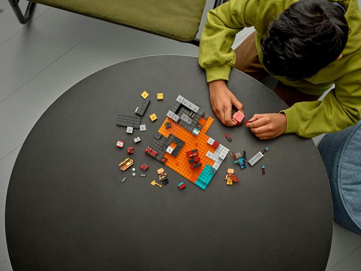 Image du produit LEGO Le bastion du Néant (21185, LEGO Minecraft)