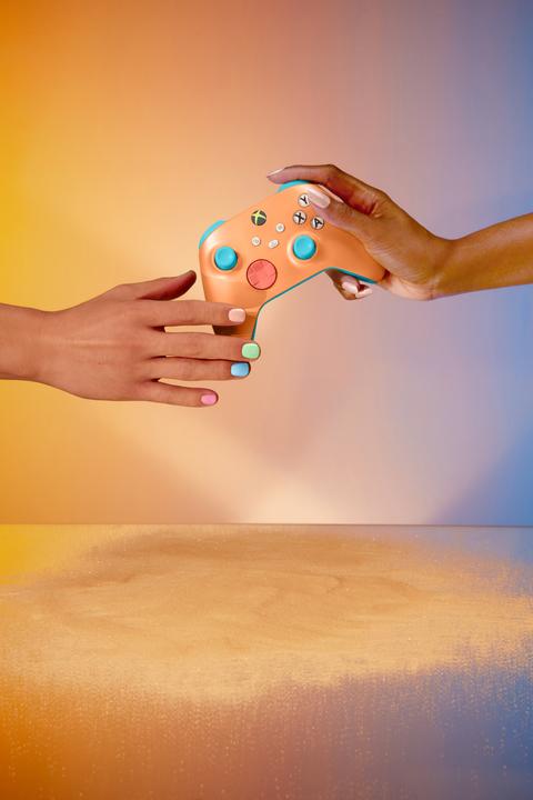 Image du produit Microsoft Manette sans fil Xbox - Sunkissed Vibes OPI (édition spéciale) (Xbox Series X, Xbox Series S, Xbox One X, Xbox One S, PC)