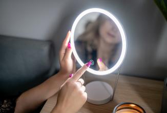 Produktbild Humanas HS-ML01 Makeup Mirror with LED Lighting USB (20 x 20 x 30 cm)