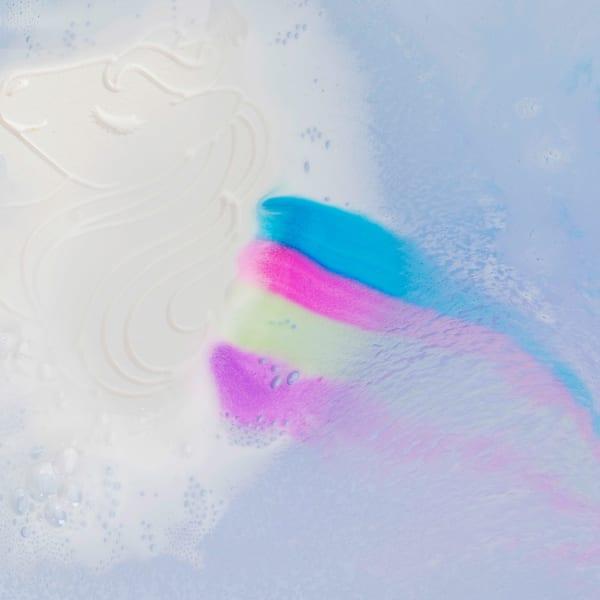 Produktbild dm SauBär Kinder Badezusatz Regenbogen Badefizzer Einhorn (Badekugeln)