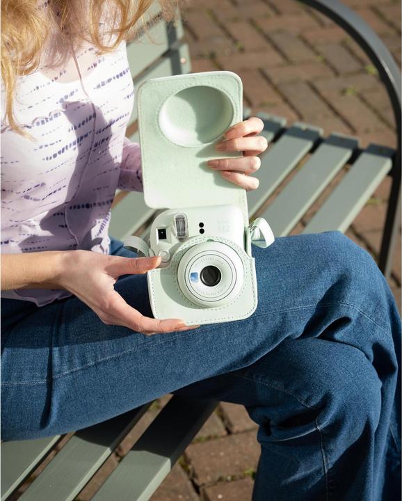 Actual product image Fujifilm instax Mini 12 (Camera case, 1.84 l)