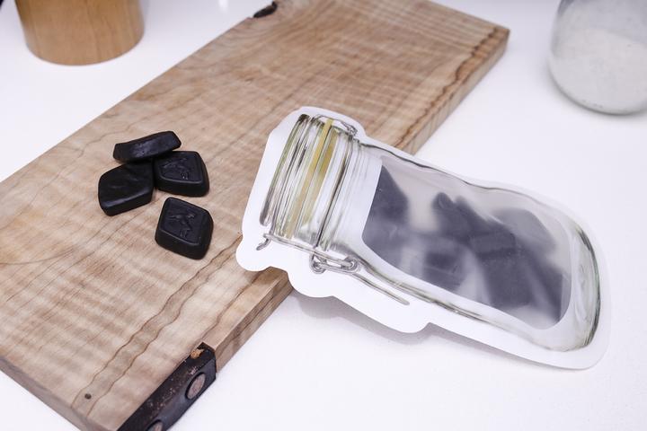 Immagine prodotto Kikkerland Borsa con zip sagomata (x4)