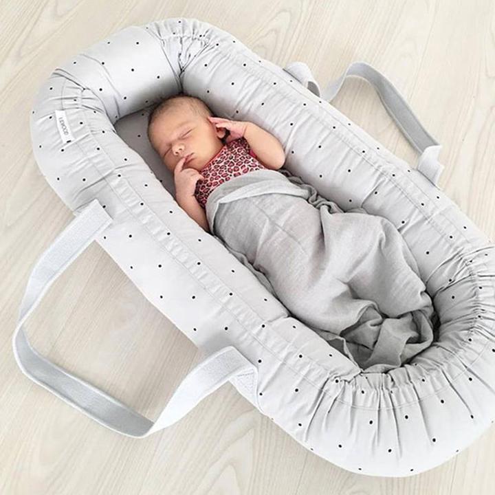 Produktbild Liewood nest Gro Classic Dot Dumbo Grey