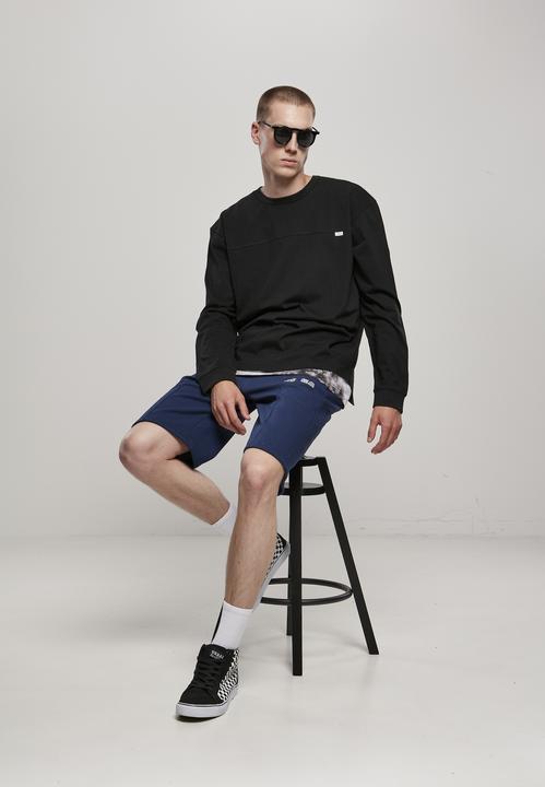 Actual product image Urban Classics Organic Cotton Short Curved Oversized LS (M)
