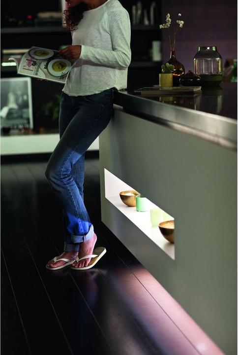 Produktbild Philips Hue Lightstrips BT Erweiterung (RGBW, 100 cm, Indoor)