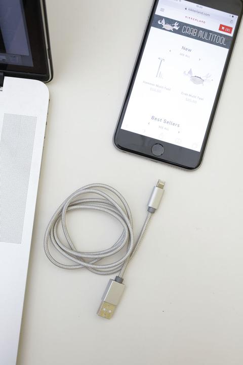 Actual product image Kikkerland USB A - Lightning (1 m)