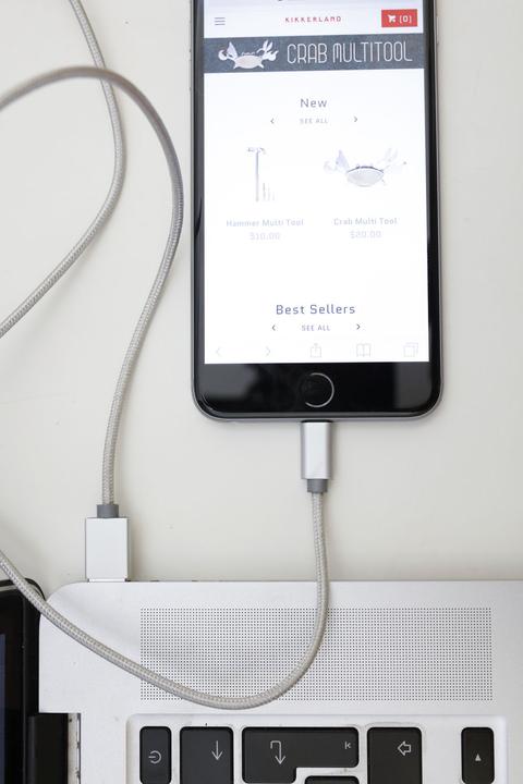 Actual product image Kikkerland USB A - Lightning (1 m)