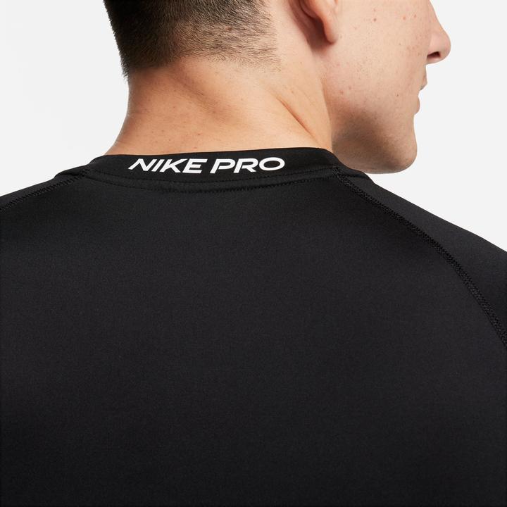 Actual product image Nike Pro Dri-FIT Slim S/S (XL)
