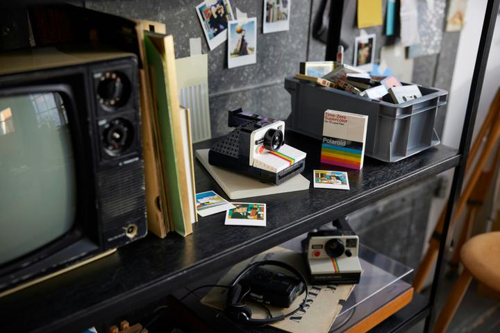Image du produit LEGO Appareil photo instantané Polaroid OneStep SX-70 (21345, LEGO Ideas)