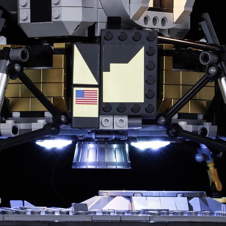 Image du produit BrickBling Kit d'éclairage LED pour LEG- NASA : module lunaire Apollo 11 (10266), télécommande incluse