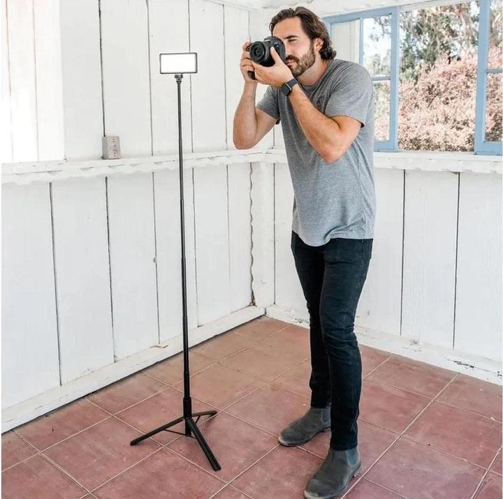 Actual product image Lume Cube 5feet Adjustable Light Stand (Metal)