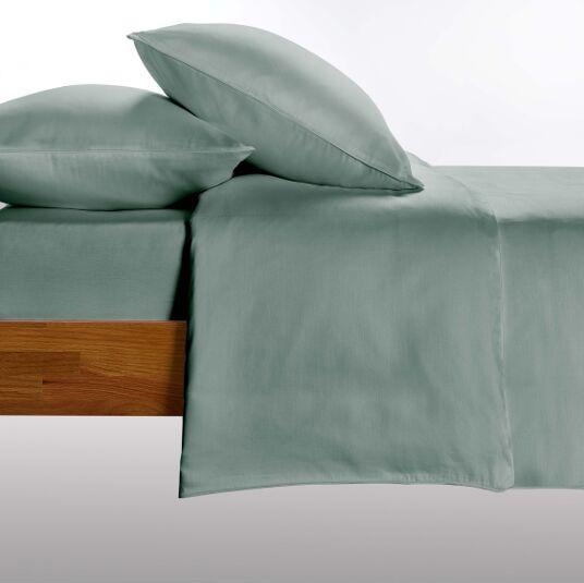 Immagine prodotto Living Home Uni Satin 100 (Copripiumino, 45 x 45 cm)