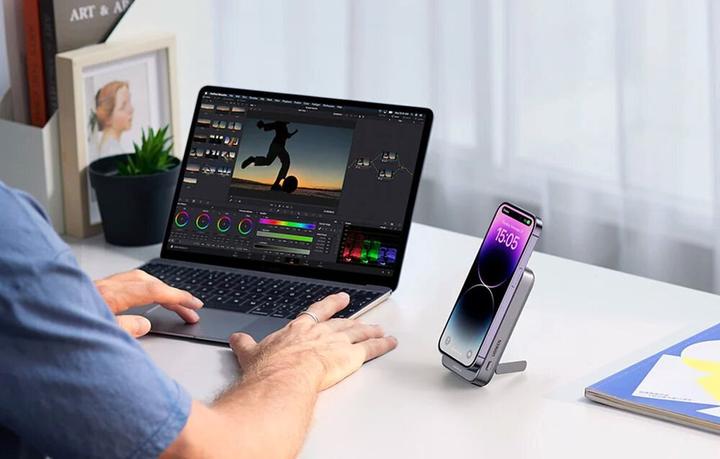 Actual product image Ugreen Wireless Charger (10000 mAh, 20 W, 37 Wh)