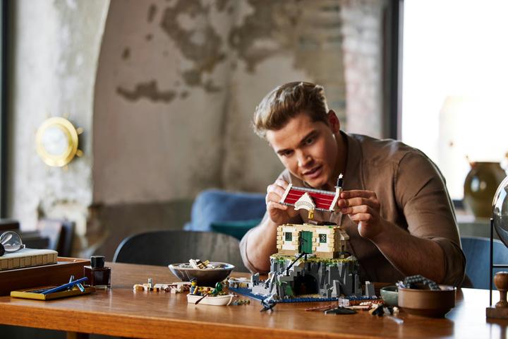 Actual product image LEGO Motorised lighthouse (21335, LEGO Ideas, LEGO Rare Sets)