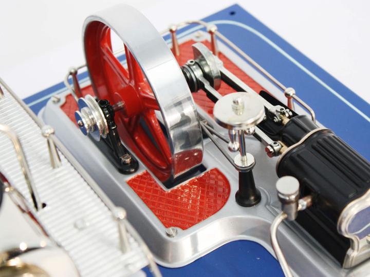 Actual product image Wilesco Steam engine with steam chimney