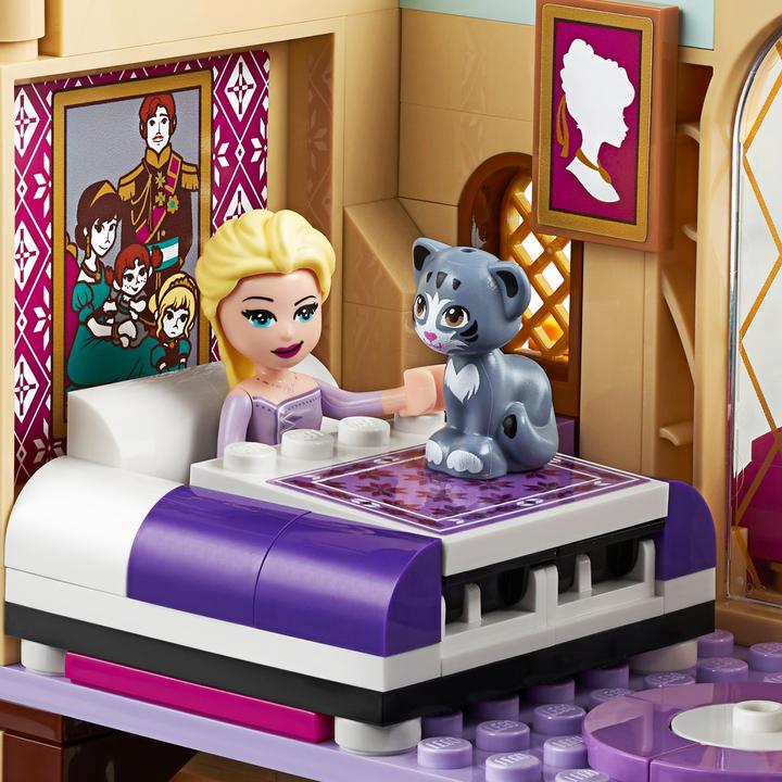 Actual product image LEGO Arendelle Castle (41167, LEGO Disney)