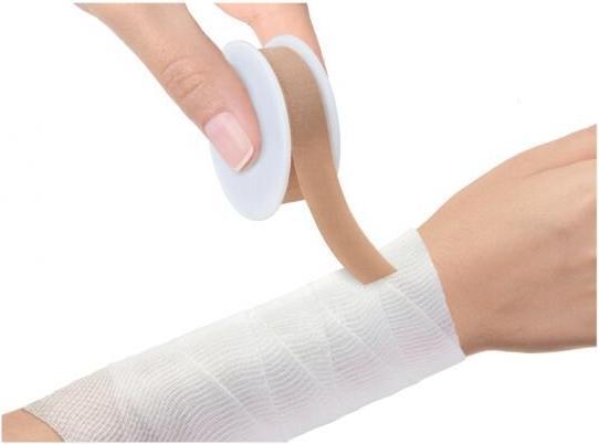 Produktbild Lifemed Heftpflaster 5 m x 1,25 cm „Classic“ hautfarben