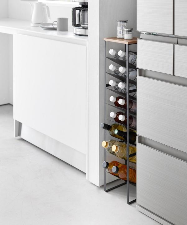 Image du produit Yamazaki Rack à bouteilles à 8 étages avec étagère en bois TOWER (20 x 19,5 x 88,5 cm, 16 Fl.)