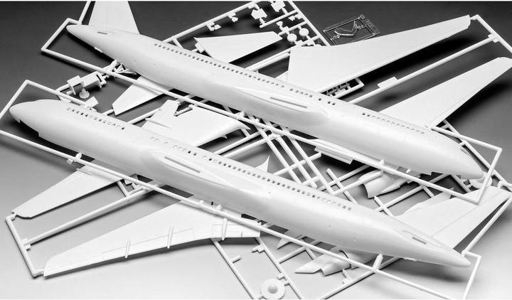 Actual product image Revell 03862 RV 1:144 Boeing 767-300ER British Airways Chelsea Rose Flightmodel Kit 1:144
