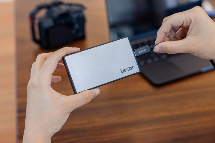 Productafbeelding Lexar PRO Workflow CFexpress TypB Reader (USB 3.2)
