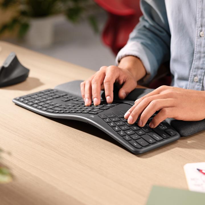 Produktbild Logitech Ergo K860 (CH, Kabellos)