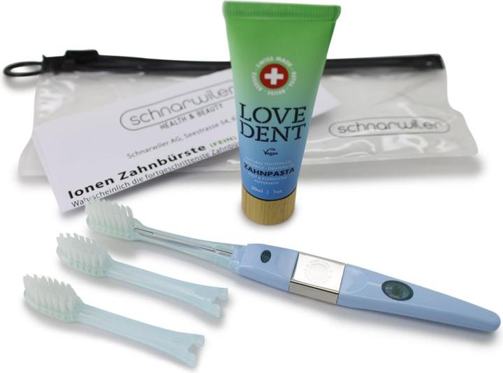 Produktbild Schnarwiler Zahnbürste mit Ionen Technologie FEIN inkl. 30ml Zahnpasta und 2 Ersatzbürsten - assortierte Farben (30 ml)