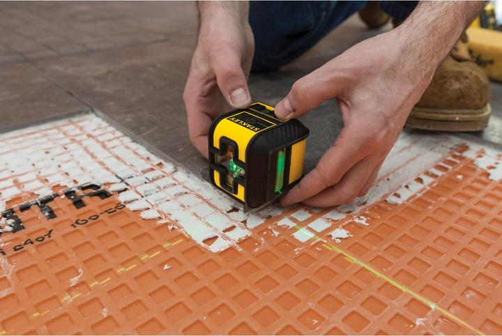 Actual product image Black & Decker Compact cross and line laser