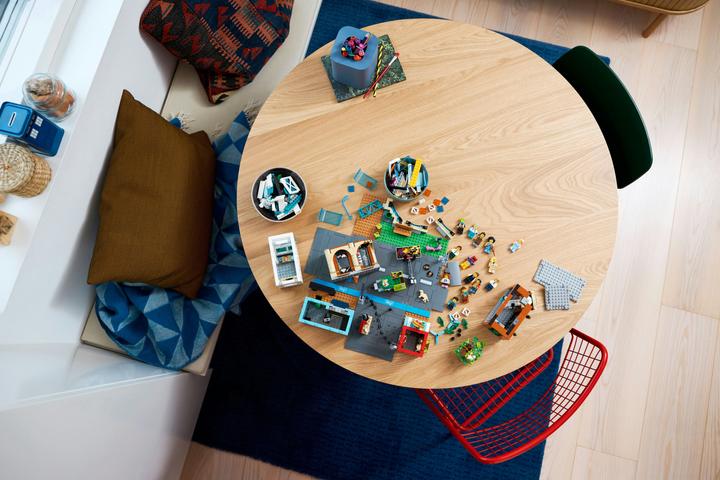 Actual product image LEGO City centre (60380, LEGO City)