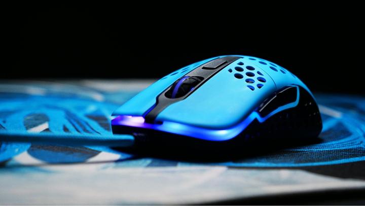 Actual product image CHERRY xtrfy M42 (Cable)