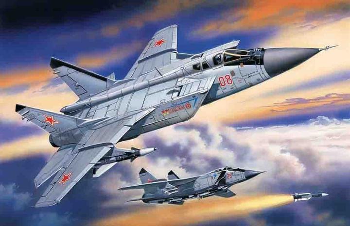 Actual product image ICM MiG-31 Foxhound Russian Heavy Interceptor Fighter