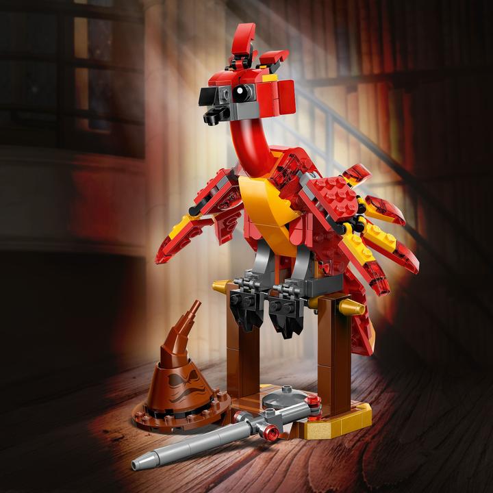 Produktbild LEGO Fawkes: Dumbledores Phönix (76448, LEGO Harry Potter)