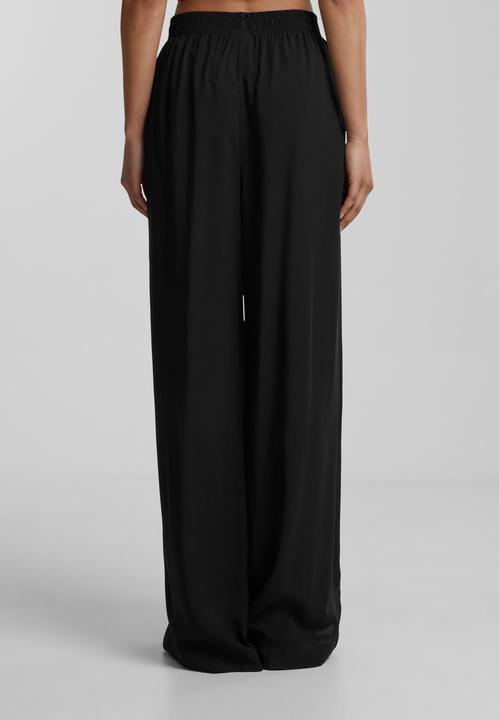Image du produit Urban Classics Pantalon femme large en viscose - 70747 (XS)