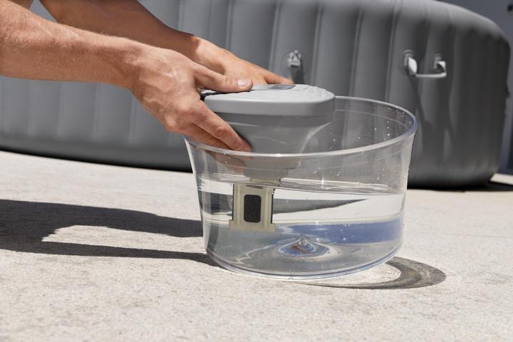 Immagine prodotto Bestway Lay-Z-Spa 0.5 g/h Saltwater Chlorinator