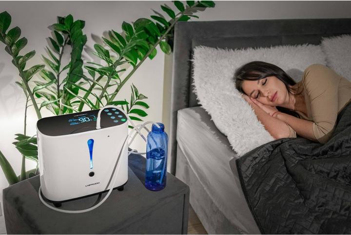 Actual product image Uniprodo Oxygen Concentrator - 1 to 6 L/min - up to 90 % oxygen concentration
