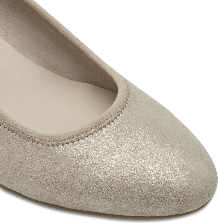 Actual product image Tamaris Wedge pumps (37)