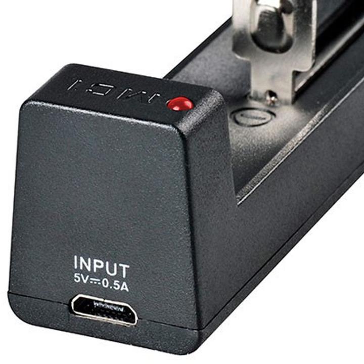 Immagine prodotto AccuCell Batteria 18650 agli ioni di litio e caricatore veloce 1-bay USB con corrente di carica fino a 1Ah (1 pz., 18650, 1000 mAh, Batteria + Caricabatterie)
