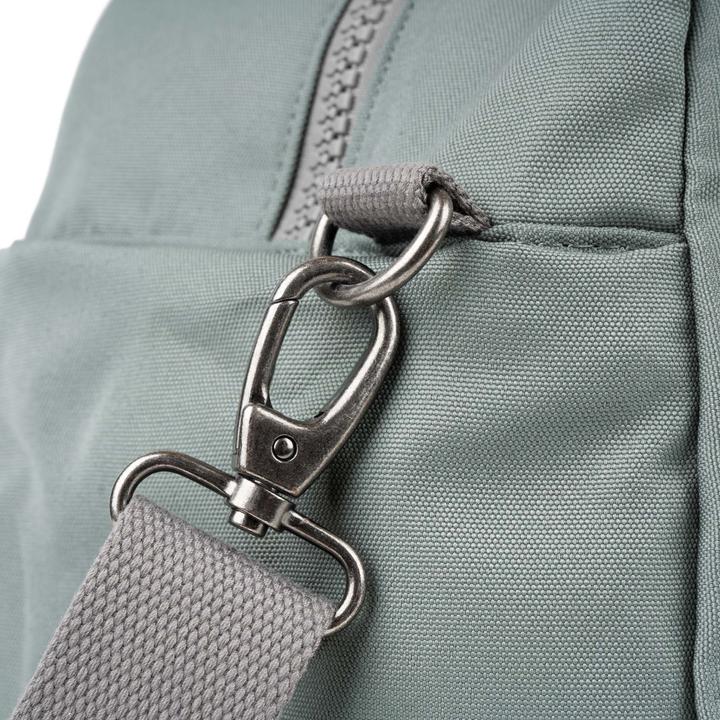 Immagine prodotto Roka London Gatwick Pewter Recycled Canvas Medium (33 l)