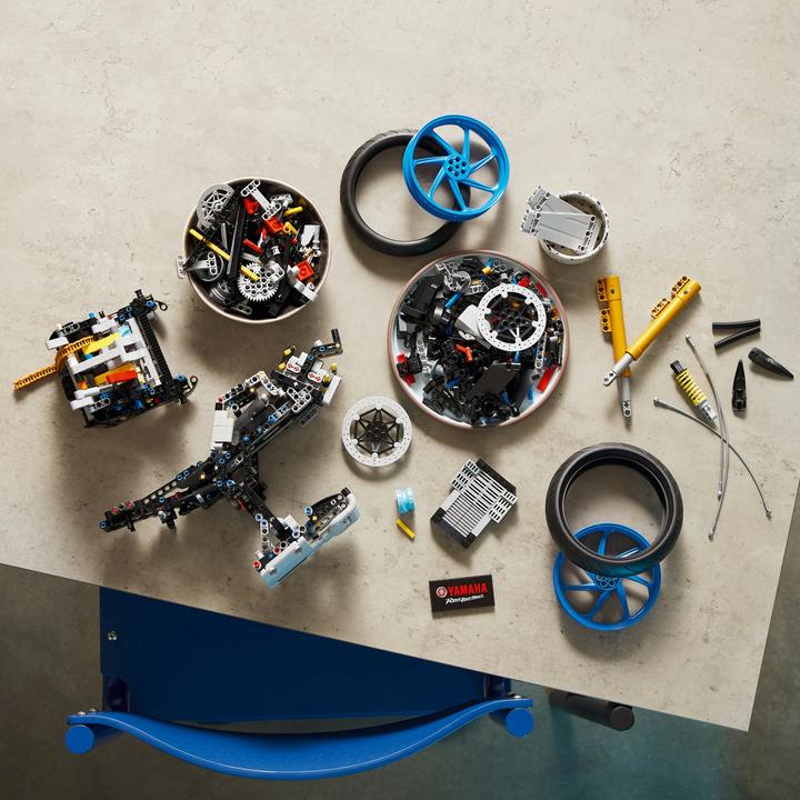 Image du produit LEGO Yamaha MT-10 SP (42159, Technic) (42159, LEGO Technic)